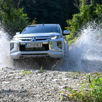 Mitsubishi L200 za volanom (2 of 4).jpg