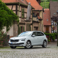 Škoda kamiq AMZS za volanom (6 of 24).jpg