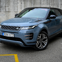 Range rover evoque 2.0 TD4 MHEV AWD 180 (27 of 35).jpg