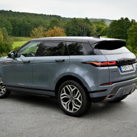 Range rover evoque 2.0 TD4 MHEV AWD 180 (20 of 35).jpg