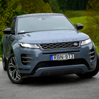 Range rover evoque 2.0 TD4 MHEV AWD 180 (23 of 35).jpg