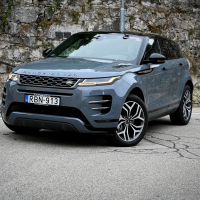Range rover evoque 2.0 TD4 MHEV AWD 180 (25 of 35).jpg