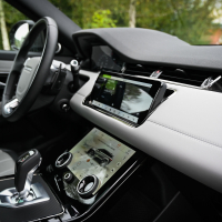 Range rover evoque 2.0 TD4 MHEV AWD 180 (9 of 35).jpg