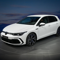 VW Golf 8 resize (7 of 24).jpg