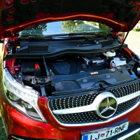 Mercedes 300 d 4matic AMG line-Mercedes 300 d 4matic AMG (23 of 23).jpg