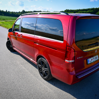 Mercedes 300 d 4matic AMG line-Mercedes 300 d 4matic AMG (14 of 23).jpg