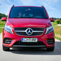 Mercedes 300 d 4matic AMG line-Mercedes 300 d 4matic AMG (3 of 23).jpg