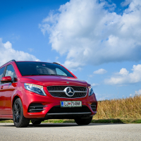 Mercedes 300 d 4matic AMG line-Mercedes 300 d 4matic AMG (4 of 23).jpg
