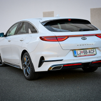Kia proceed 1,4 T-GDi GT-line (9 of 25).jpg