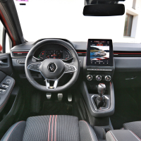 Renault clio TCe 100 intense test 2019 (12 of 19).jpg