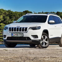 jeep_cherokee_AWD_limited_test-2.jpg