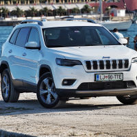 jeep_cherokee_AWD_limited_test-3.jpg