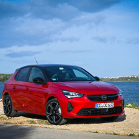 Opel corsa za volanom (19 of 26).jpg