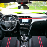 Opel corsa za volanom (10 of 26).jpg
