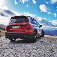 Mercedes GLB AMZS za volanom (3 of 17).jpg