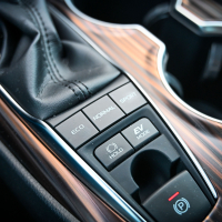 Toyota_camry_hybrid (18 of 28).jpg
