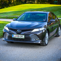 Toyota_camry_hybrid (9 of 28).jpg