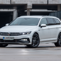 Peugeot 508 SW vs VW passat variant (69 of 72).jpg
