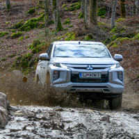 Mitsubishi L200 2.2 DI-D 4WD (38 of 48).jpg