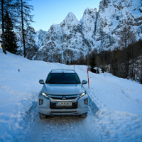 Mitsubishi L200 2.2 DI-D 4WD (17 of 48).jpg
