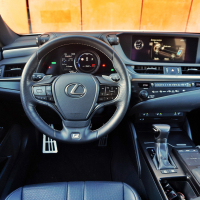 Lexus ES 300h F-sport AMZS test (17 of 24).jpg
