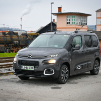 Citroen berlingo shine M 1.5L BlueHDi 130 EAT8- (1 of 18).jpg