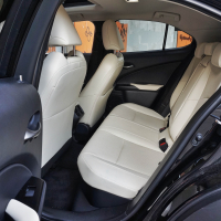 Lexus UX (12 of 17).jpg