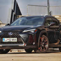 Lexus UX (7 of 17).jpg