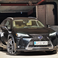 Lexus UX (5 of 17).jpg