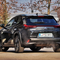 Lexus UX (2 of 17).jpg