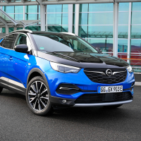 Opel grandland X hybrid4 (8 of 18).jpg