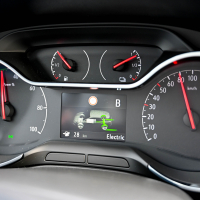 Opel grandland X hybrid4 (9 of 18).jpg