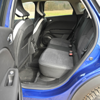 Peugeot 2008 1.2 130 allure in renault captur TCe 130 EDC edition one (28 of 39).jpg
