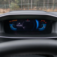 Peugeot 208 allure 1,2 puretech (18 of 26).jpg