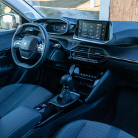 Peugeot 208 allure 1,2 puretech (8 of 26).jpg