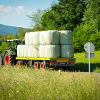 Traktor tecaj varne vožnje AMZS (8 of 44).jpg