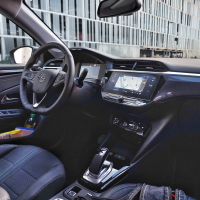 Opel corsa-e AMZS za volanom (9 of 12).jpg