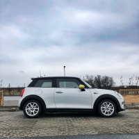 Mini cooper SE (4 of 12).jpg