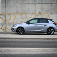Opel corsa 1.2 turbo GS-line SS (23 of 28).jpg