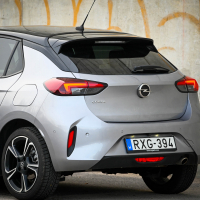Opel corsa 1.2 turbo GS-line SS (22 of 28).jpg