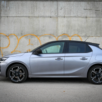 Opel corsa 1.2 turbo GS-line SS (19 of 28).jpg