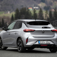 Opel corsa 1.2 turbo GS-line SS (7 of 28).jpg