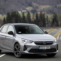 Opel corsa 1.2 turbo GS-line SS (6 of 28).jpg