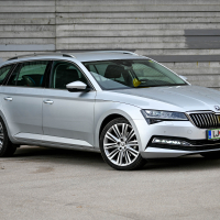 Škoda superb combi 2.0 TDI DSG style (12 of 29).jpg