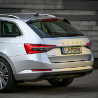 Škoda superb combi 2.0 TDI DSG style (18 of 29).jpg