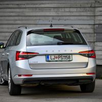 Škoda superb combi 2.0 TDI DSG style (19 of 29).jpg