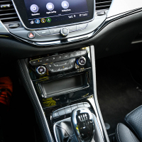Opel astra 1,2 turbo elegance (22 of 34).jpg