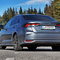 toyota_corolla_sedan_kratek_test-5.jpg