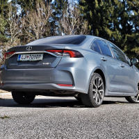 toyota_corolla_sedan_kratek_test-7.jpg