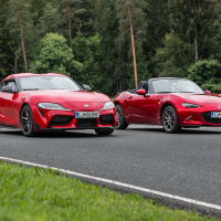 Toyota supra ali mazda MX-5 AMZS-18.jpg